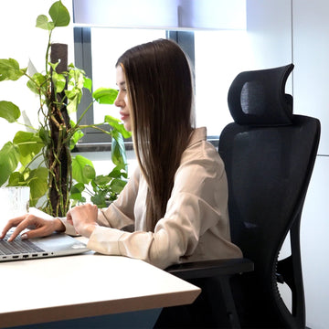 Durrafy - Ergonomische Kantoorstoel - Verstelbare Hoofdsteun - Armleuningen - Ergonomisch - Voor Professionals - Model Zwart Apsilon